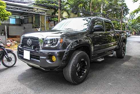 [Toyota]                          Hàng hiếm bán tải Toyota Tacoma ở Sài Gòn                                             2593