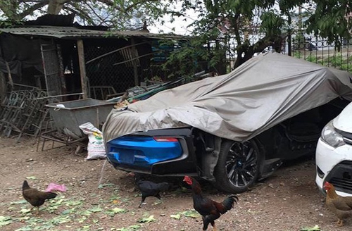 [BMW i8]                          BMW i8 màu độc - siêu xe 'xấu số' nhất tại Việt Nam                                             2841