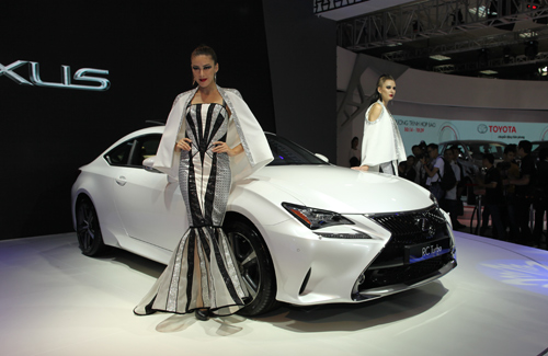 [Lexus RC Turbo]                          Lexus RC Turbo - coupe hạng sang mới tại Việt Nam                                             2731