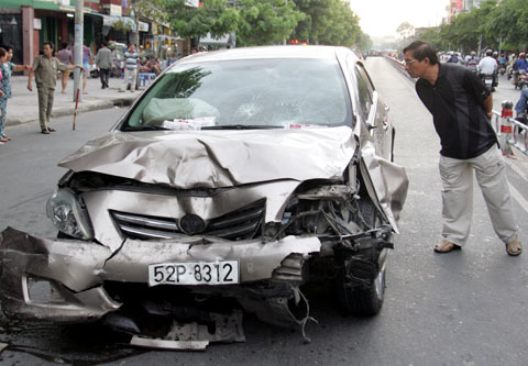 [Xe điên]                          Vì sao ngày càng nhiều 'xe điên'                                             3016