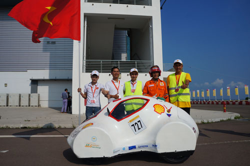 [Shell Eco-marathon]                           Sinh viên Việt thi xe chạy hàng trăm km với một lít nhiên liệu                                             7265