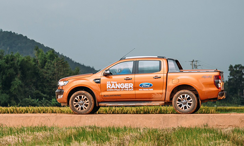 [Ford Ranger Wildtrak]                           Ford Ranger Wildtrak mới giá 866 triệu đồng tại Việt Nam                                             8736