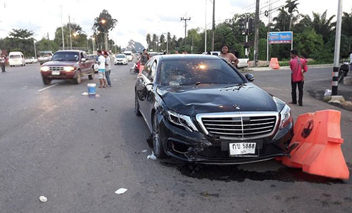 [Tai nạn]                           Ôtô Mercedes phóng như bay đâm chết 2 ông cháu                                             9085